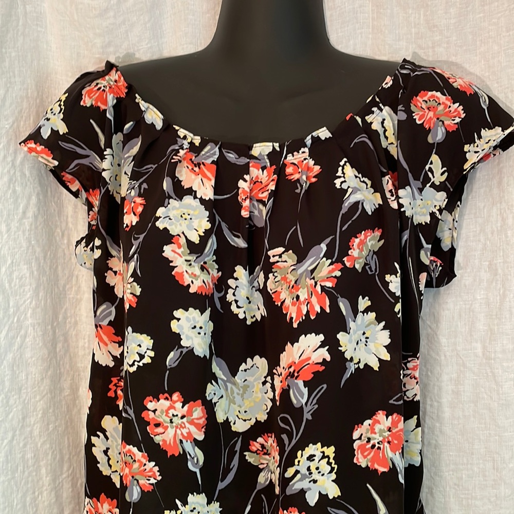 XS Lauren Conrad Floral Peasant Blouse